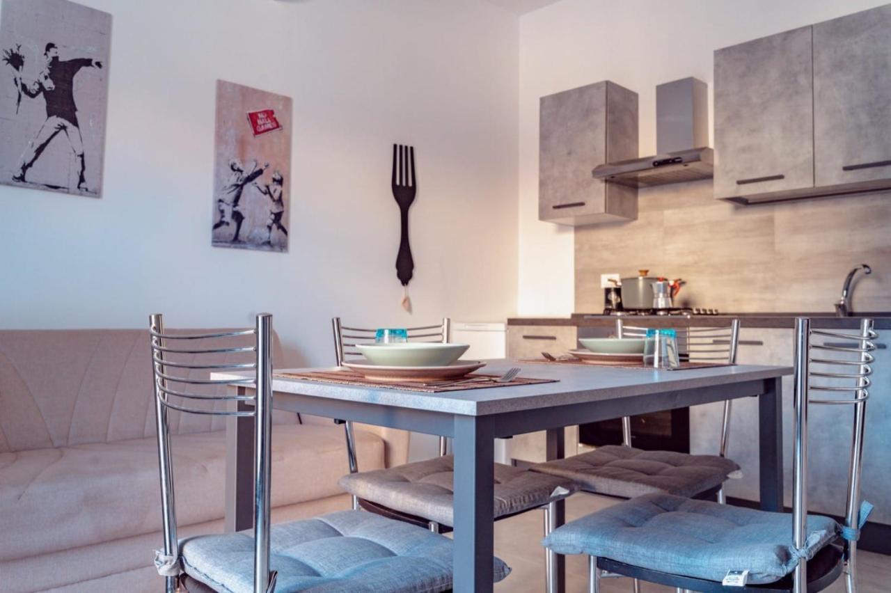 16Miglia Hotel La Caletta Luaran gambar