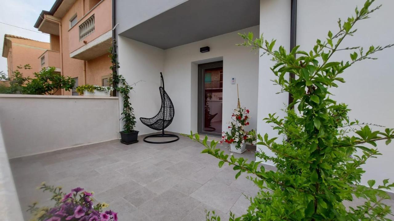 16Miglia Hotel La Caletta Luaran gambar